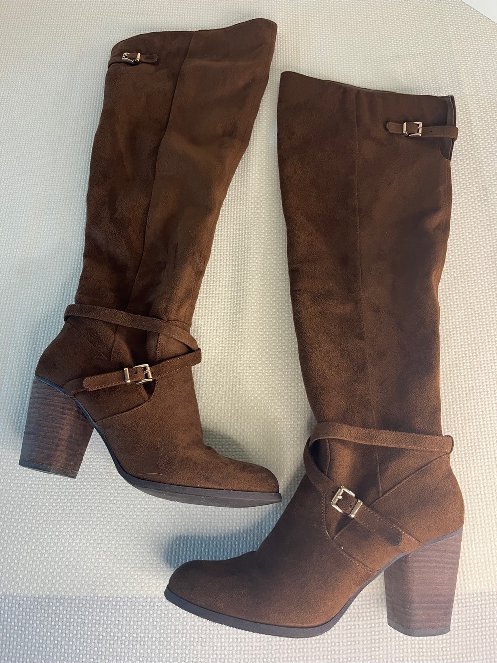 Madden Girl, "Daallas" chestnut brown tall boots, sz 8.5, side zip, heels in box